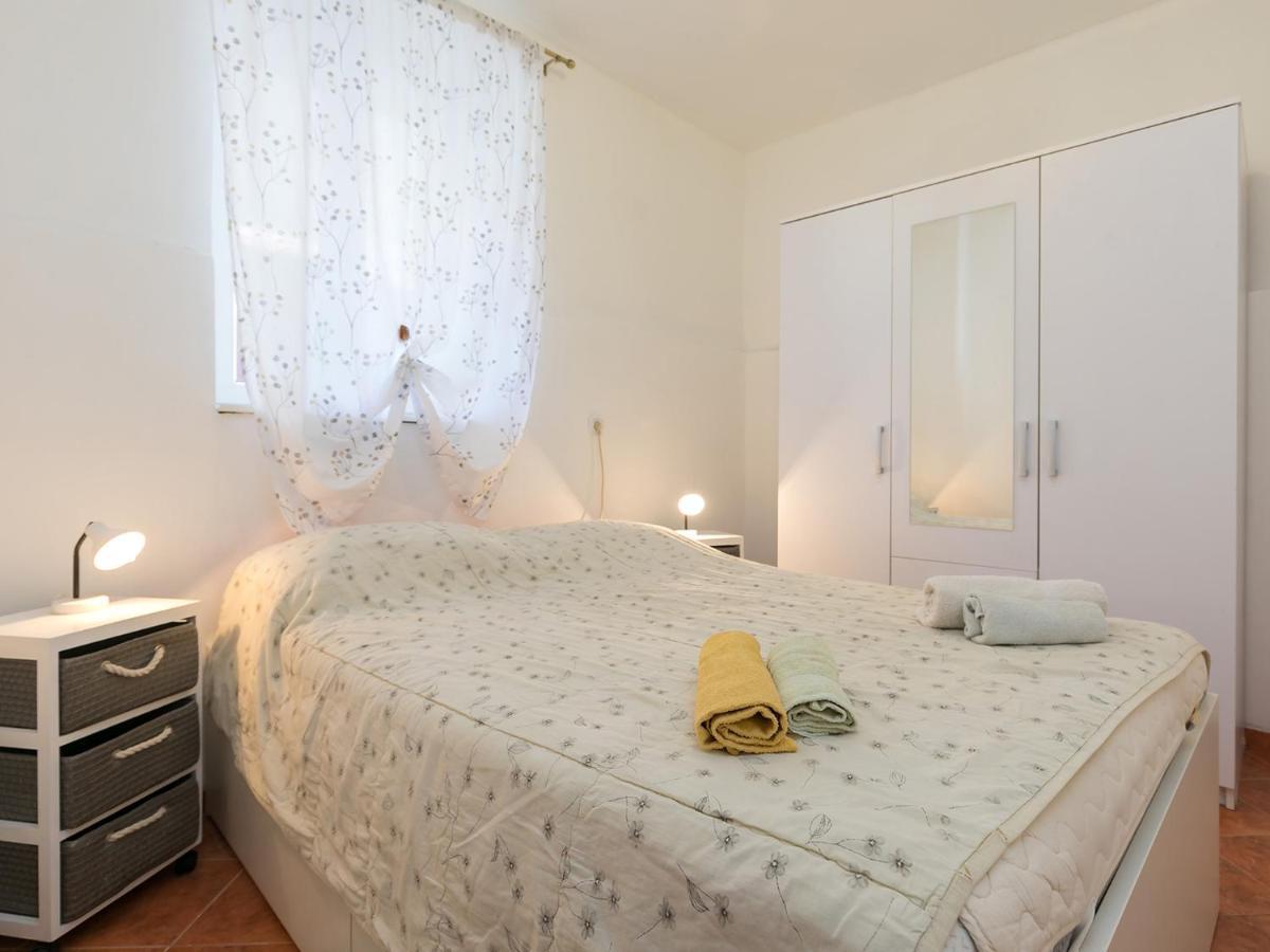 Apartman Susnjic 波雷奇 外观 照片